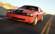  Dodge Challenger SRT        